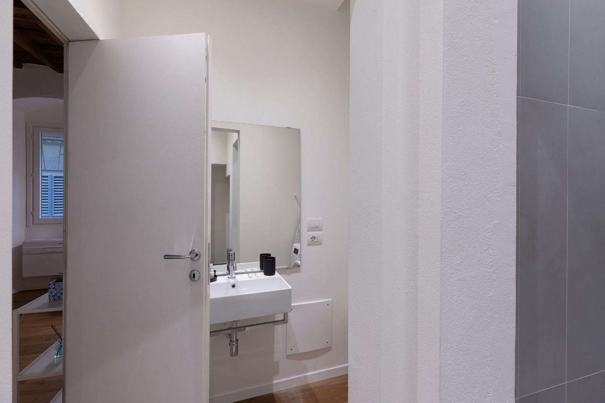 Apartamento Alighieri's Suite-hosted By Sweetstay